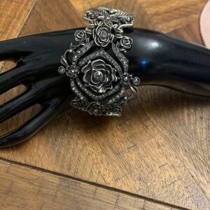 Elegant Silver Rose Bracelet